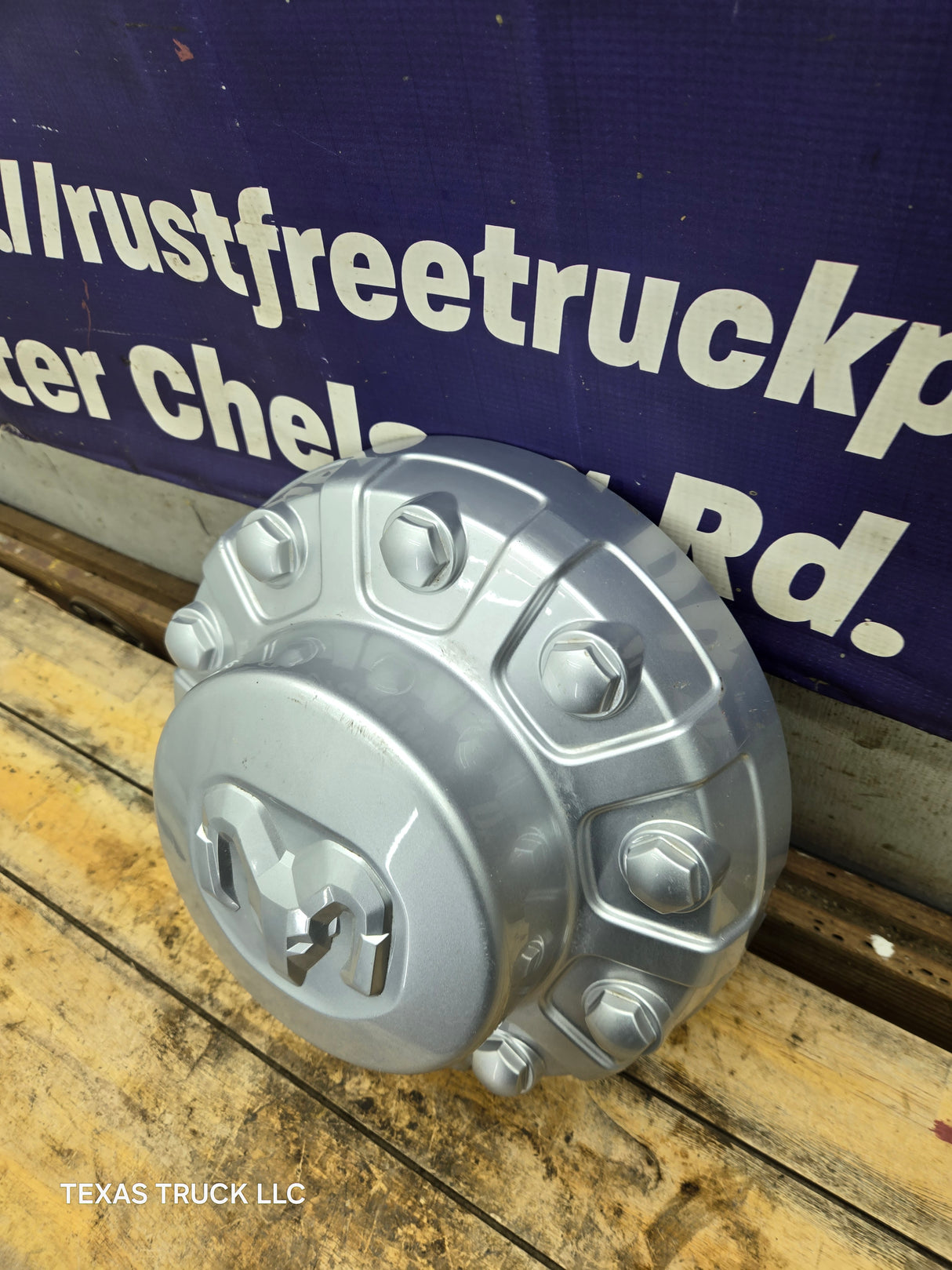 2019-2025 Dodge Ram 4500 5500 Dually Rear Center Cap Hub Cap 6ZF92TRMAB