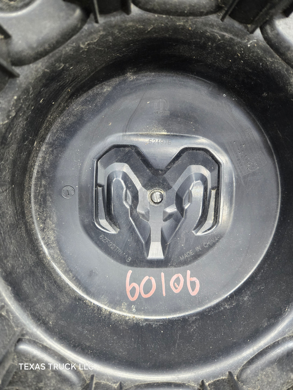 2019-2025 Dodge Ram 4500 5500 Dually Rear Center Cap Hub Cap 6ZF92TRMAB