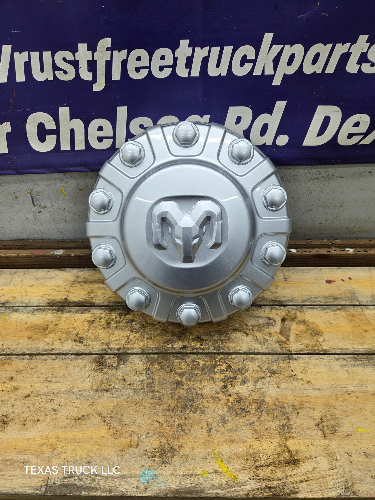 2019-2025 Dodge Ram 4500 5500 Dually Center Cap Hub Cap 6ZF91TRMAA