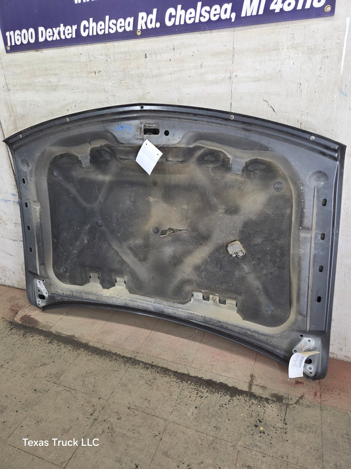 2001-2002 Chevrolet Silverado 2500 3500 HD Hood - 15745931