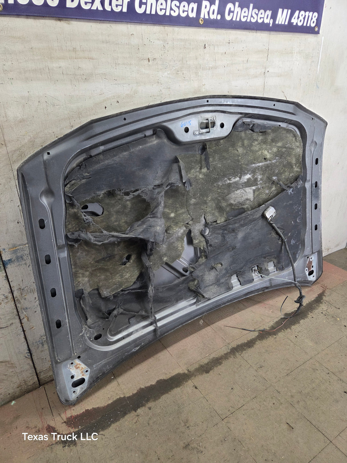 1999-2006 GMC Sierra 1500 2500 3500 Hood