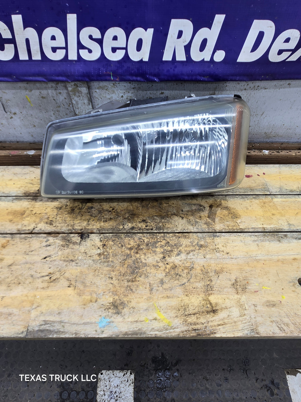 2003-2007 Chevrolet Silverado LH Driver Side Headlight Assembly - 10396913