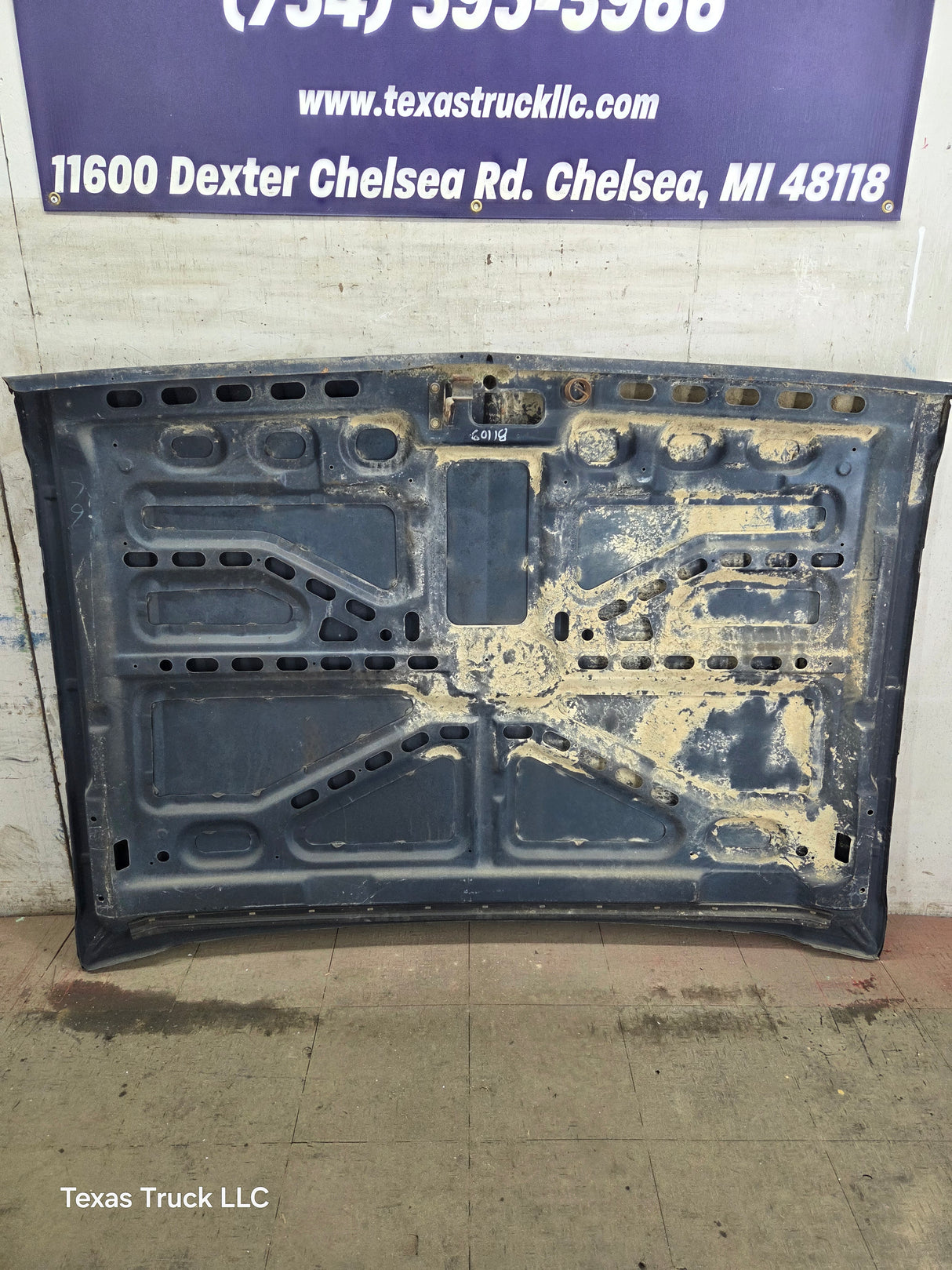 1981-1991 Chevrolet Silverado / GMC Sierra Square Body Hood C10 C20 C30 Suburban K5 K10 K20 Blazer