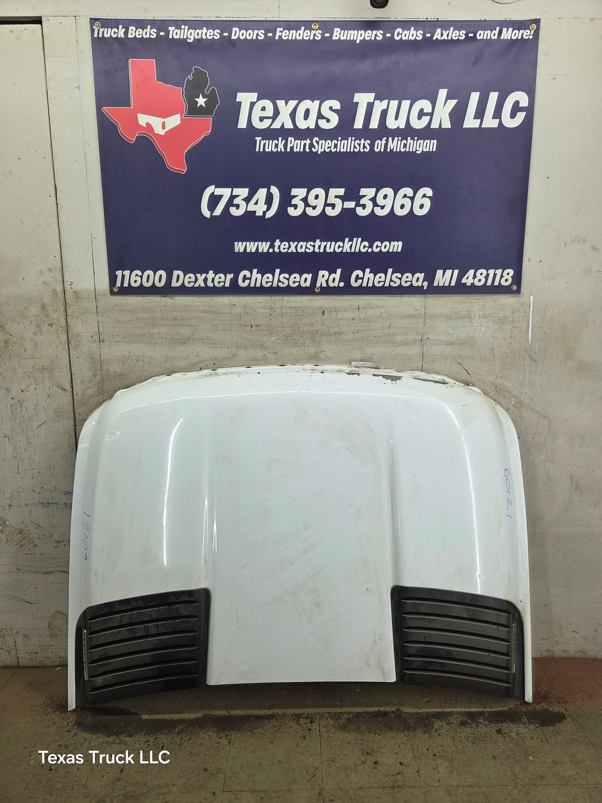 2011-2014Chevrolet Silverado 2500 HD 3500HD Hood