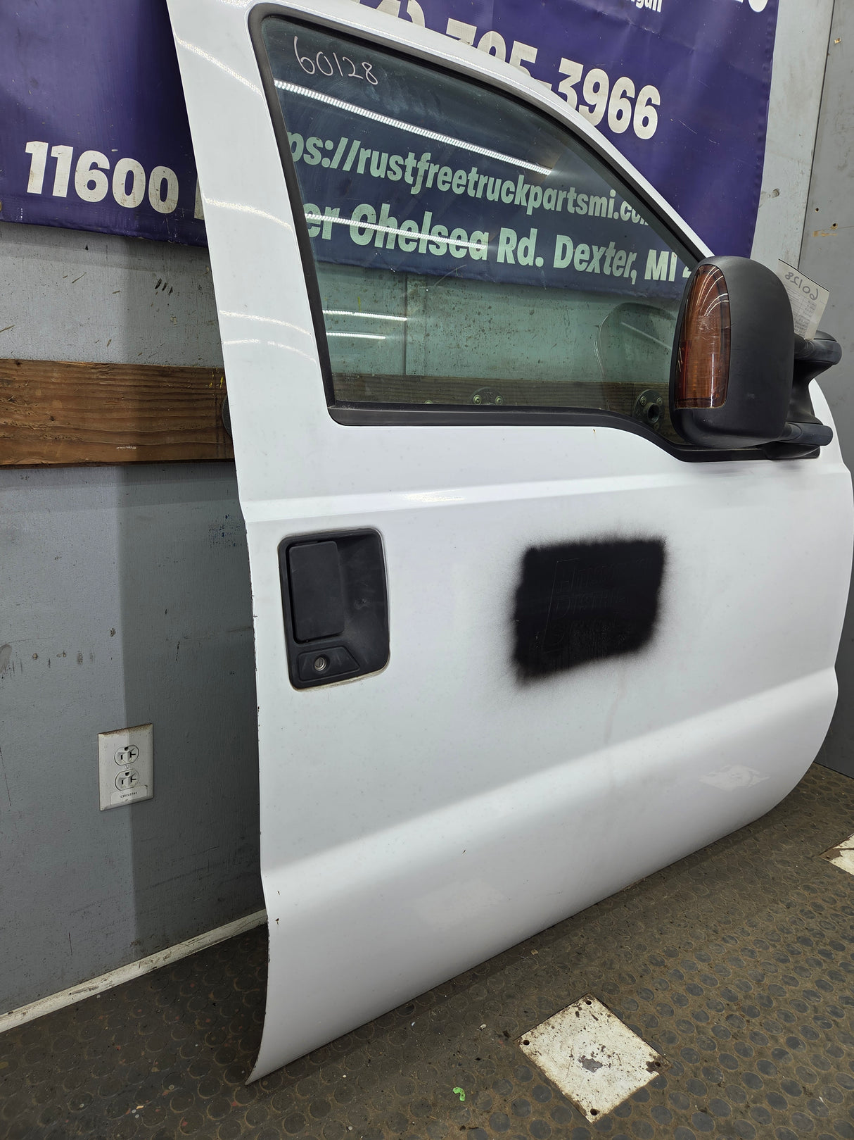 1999-2011 Ford Super Duty / Excursion Front Passenger RH Door F250 F350 F450 F550