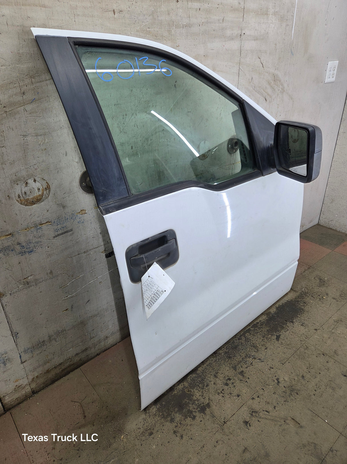 2004-2008 Ford F150 RH Passenger Front CREW Cab Door