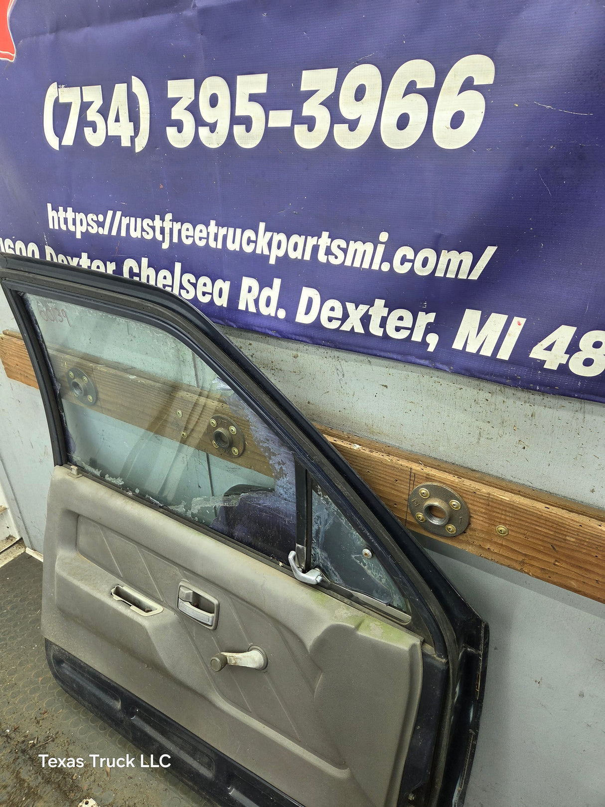1988-1996 Isuzu Pickup LH Driver Side Front Door