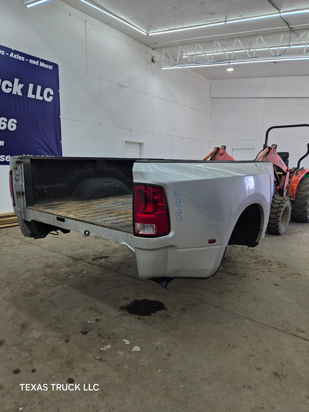 2009-2018 Dodge Ram 3500 4500 4th Gen Dually 8' Truck Truck Bed Good Passenger side
