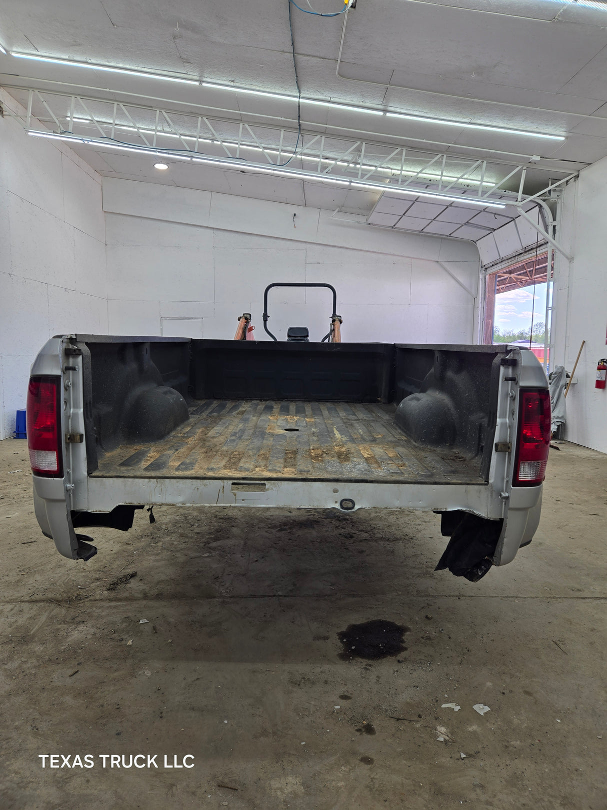 2009-2018 Dodge Ram 3500 4500 4th Gen Dually 8' Truck Truck Bed Good Passenger side