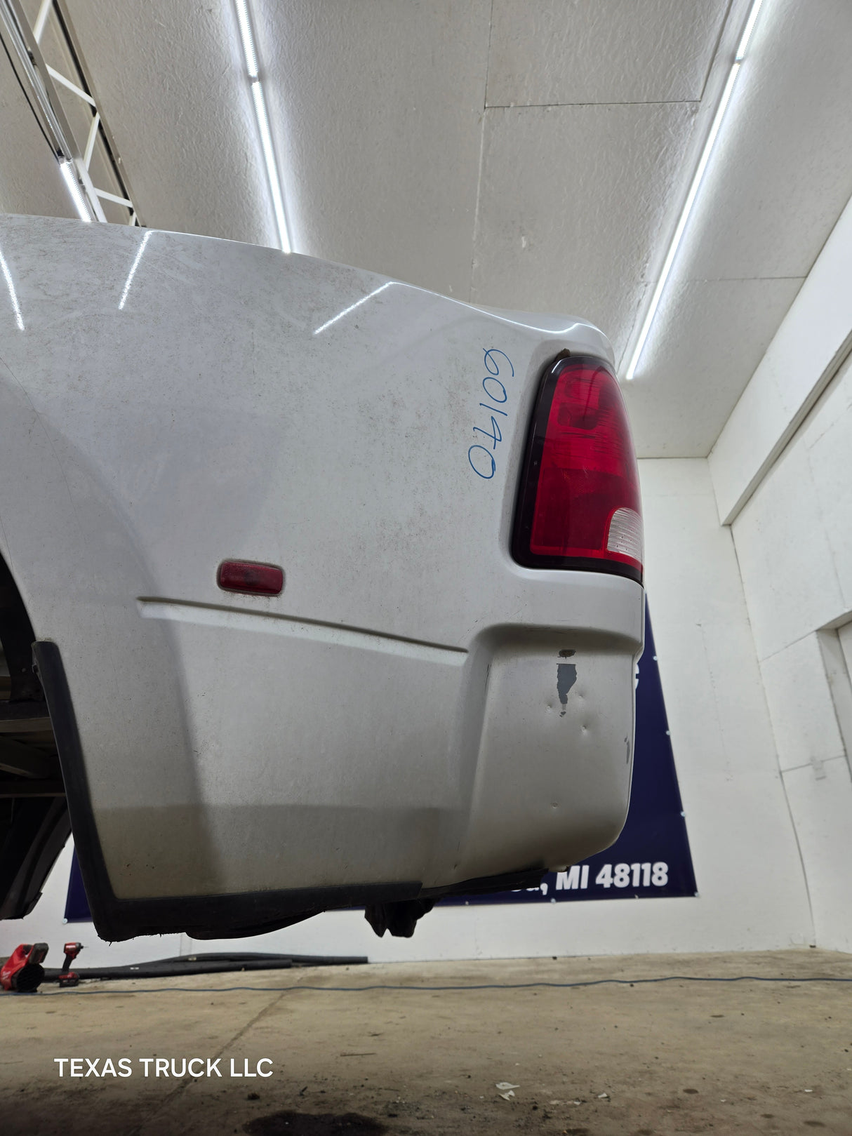 2009-2018 Dodge Ram 3500 4500 4th Gen Dually 8' Truck Truck Bed Good Passenger side