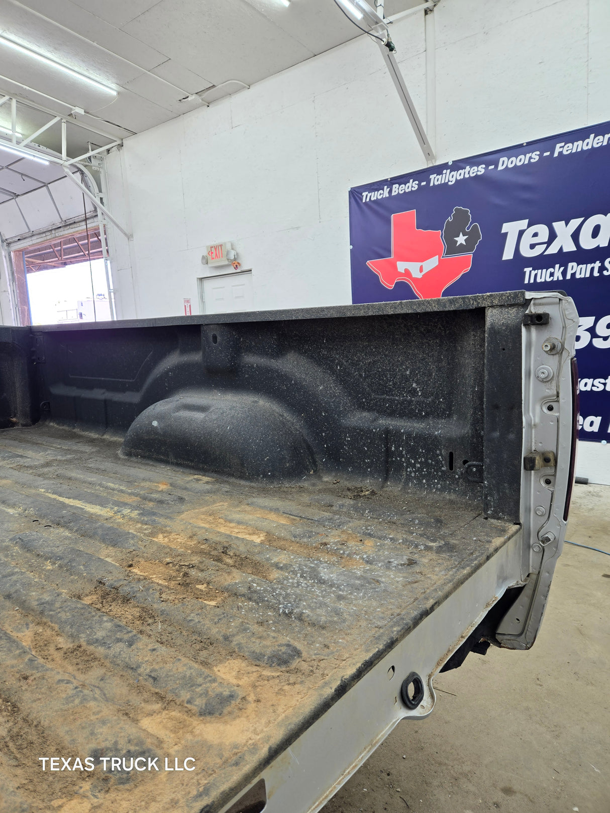 2009-2018 Dodge Ram 3500 4500 4th Gen Dually 8' Truck Truck Bed Good Passenger side