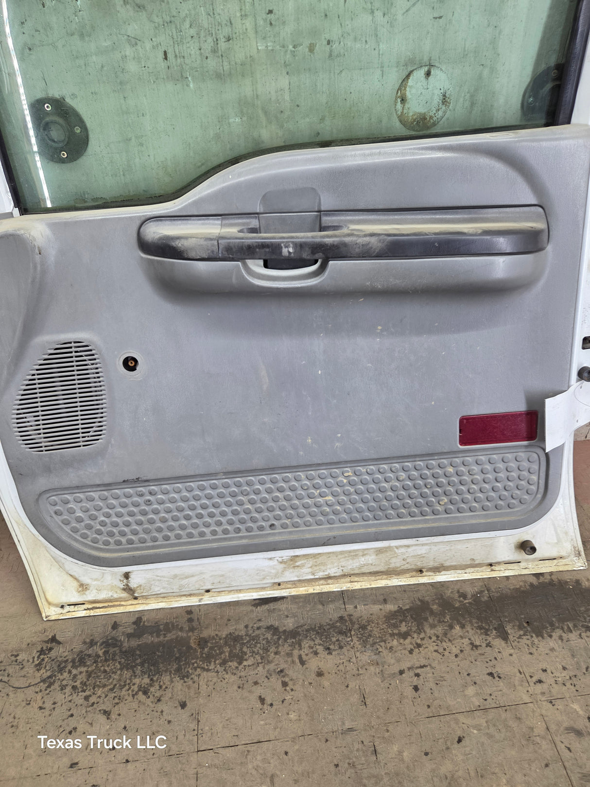 1999-2011 Ford Super Duty / Excursion Front Passenger RH Door F250 F350 F450 F550