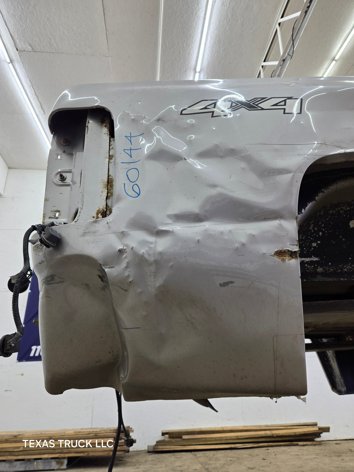 2007-2013 Chevrolet Silverado 1500 2500 3500 HD 6' 6" Short Truck