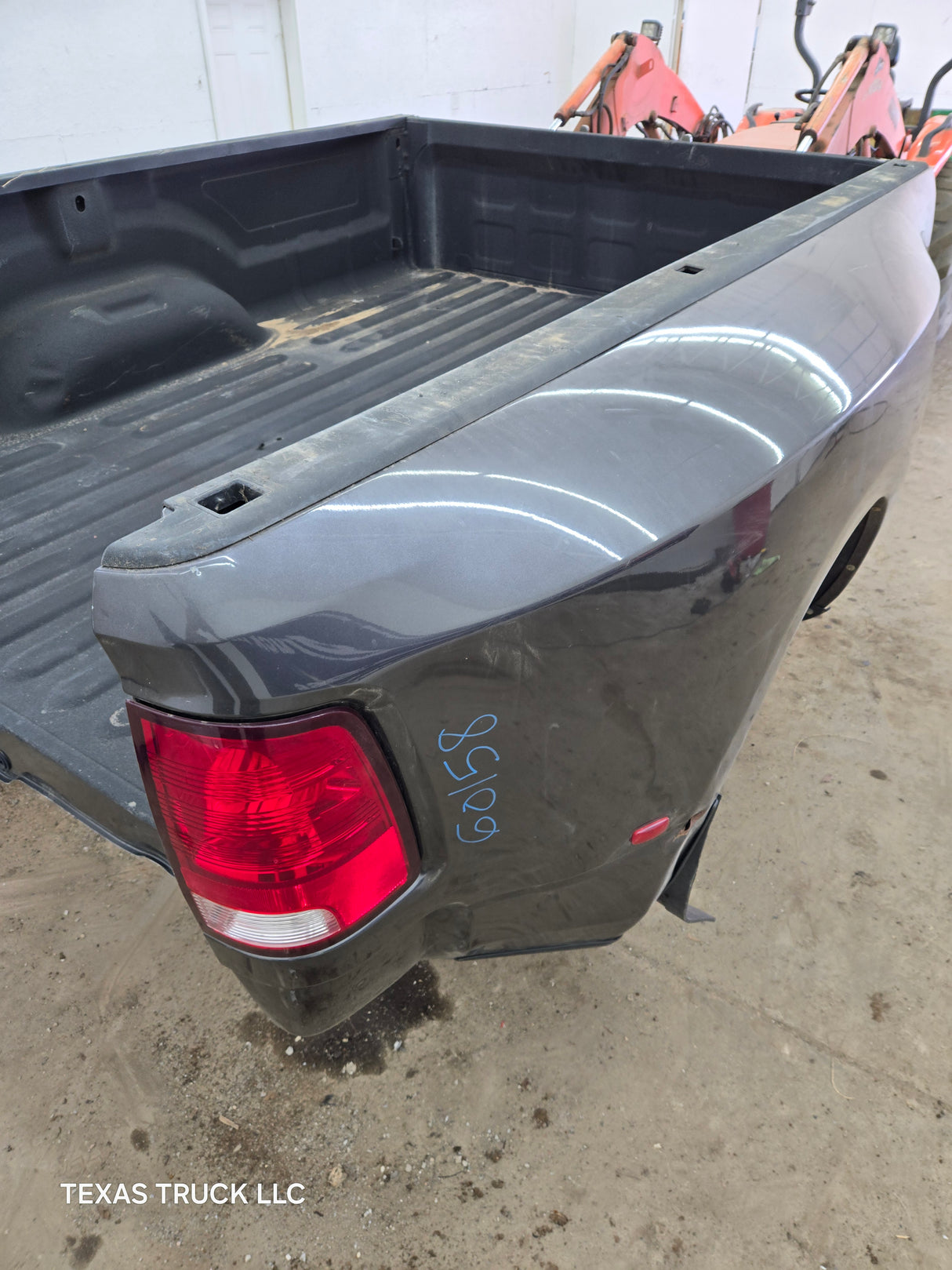 2019-2025 Dodge Ram 3500 4500 5th Gen Dually 8' Truck Bed