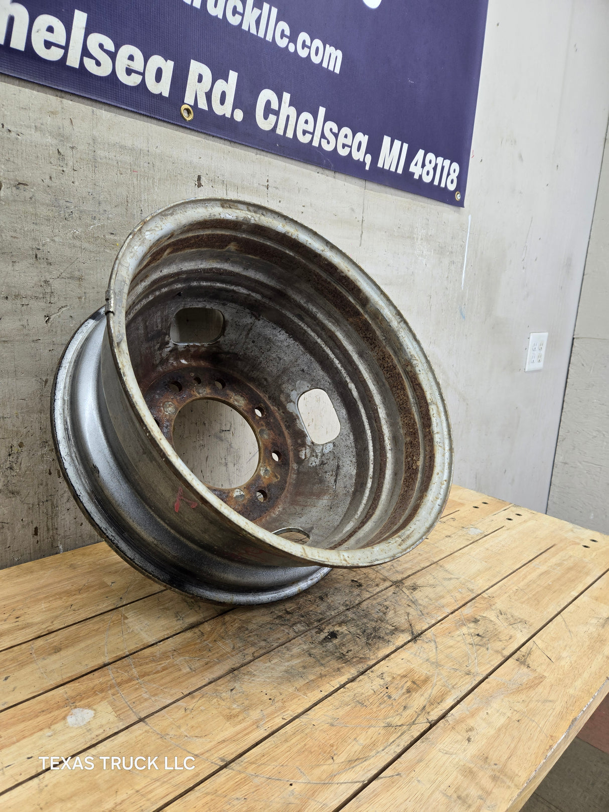 2005-2026 Ford Super Duty F350 Dually Wheel 17" x 6.5 Rim 8 lug