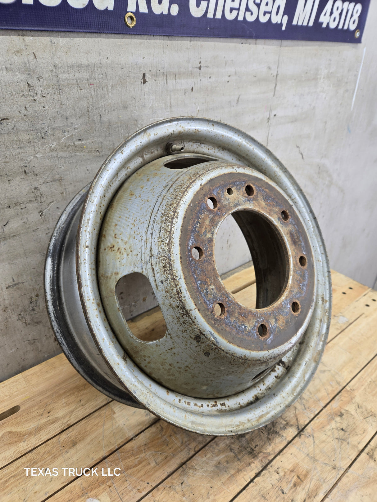 2005-2026 Ford Super Duty F350 Dually Wheel 17" x 6.5 Rim 8 lug