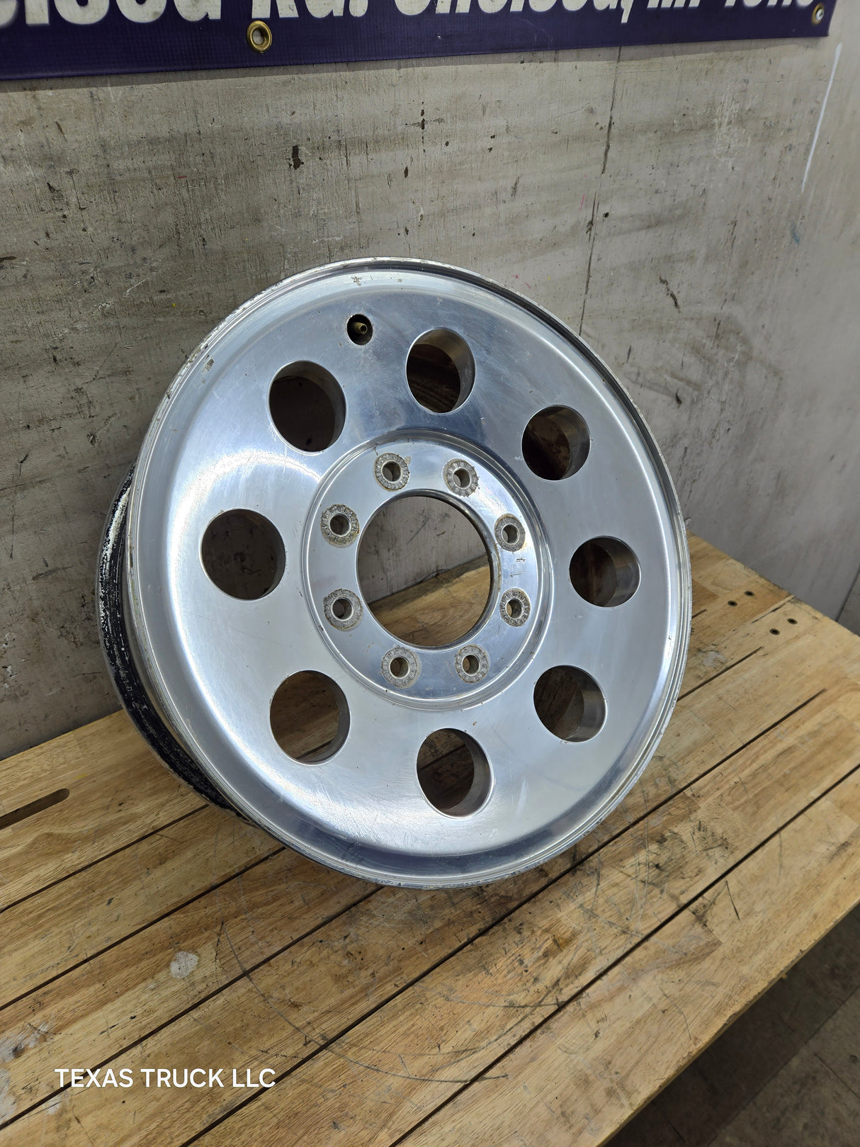 2005-2007 Ford Super Duty F250 F350 17" x 7.5" Aluminum Wheel 8x170 SRW
