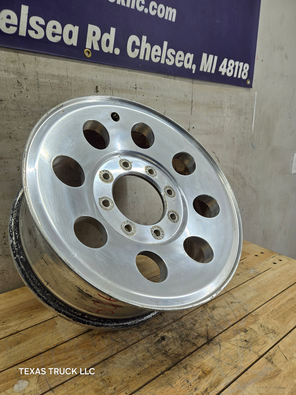 2005-2007 Ford Super Duty F250 F350 17" x 7.5" Aluminum Wheel 8x170 SRW