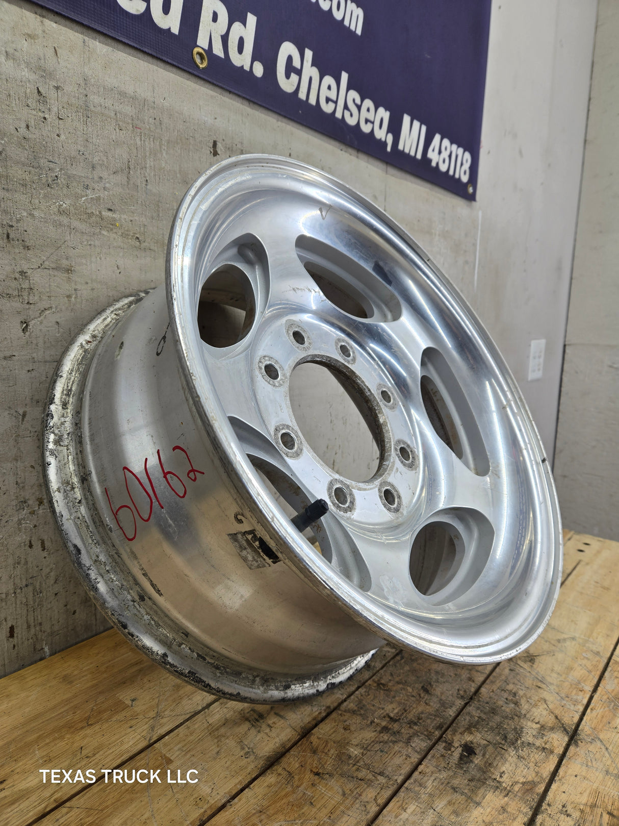 1999-2004 Ford F250 F350 Super Duty Excursion 16" Polished Aluminum Wheel Rim