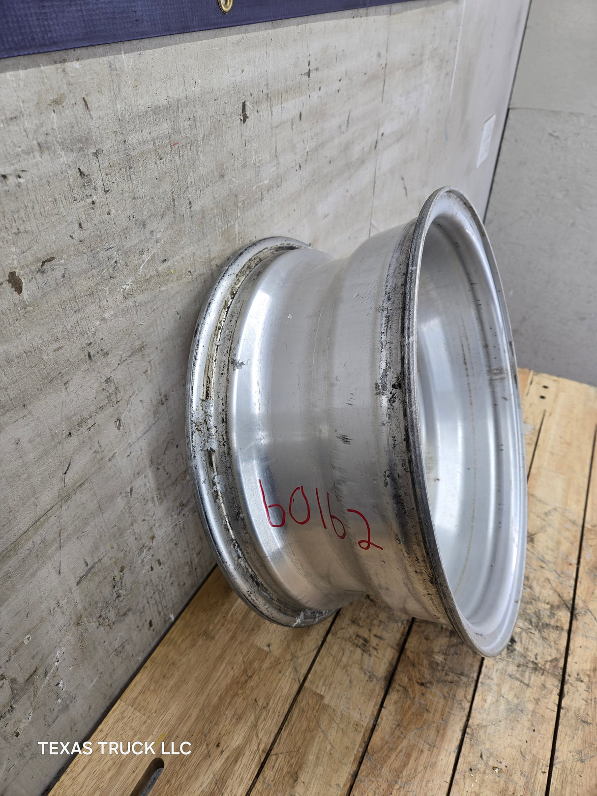 1999-2004 Ford F250 F350 Super Duty Excursion 16" Polished Aluminum Wheel Rim