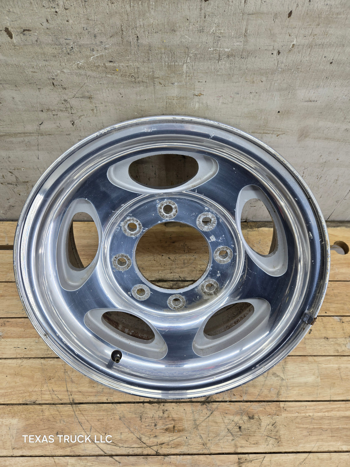 1999-2004 Ford F250 F350 Super Duty Excursion 16" Polished Aluminum Wheel Rim