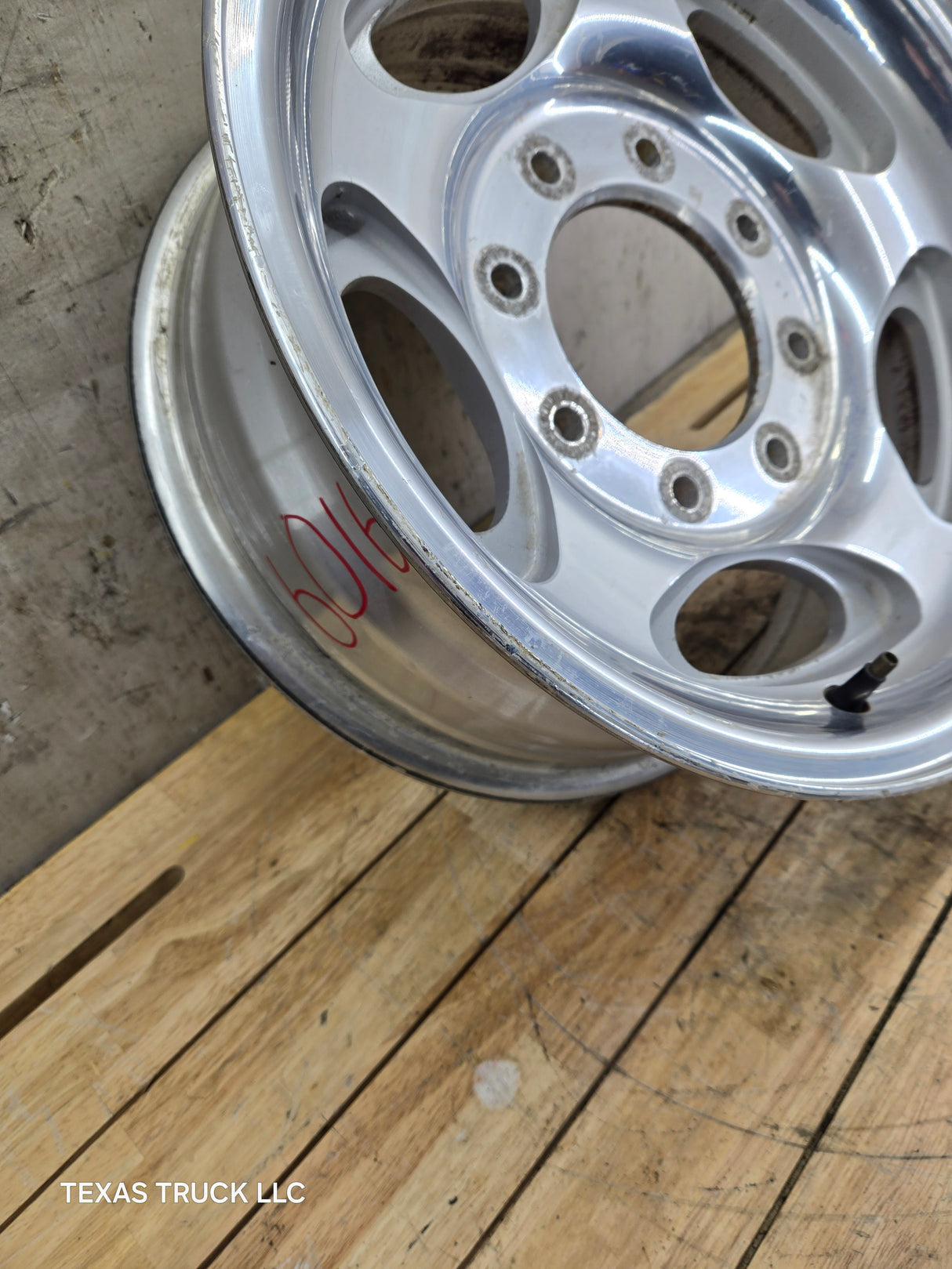 1999-2004 Ford F250 F350 Super Duty Excursion 16" Polished Aluminum Wheel Rim