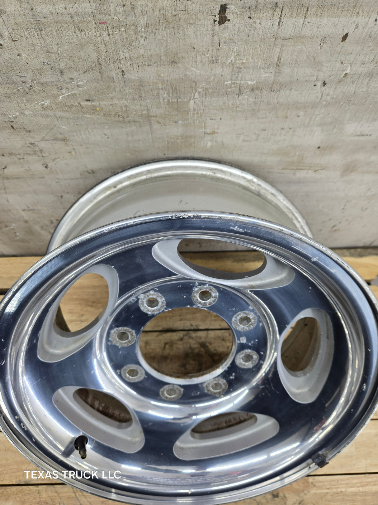1999-2004 Ford F250 F350 Super Duty Excursion 16" Polished Aluminum Wheel Rim