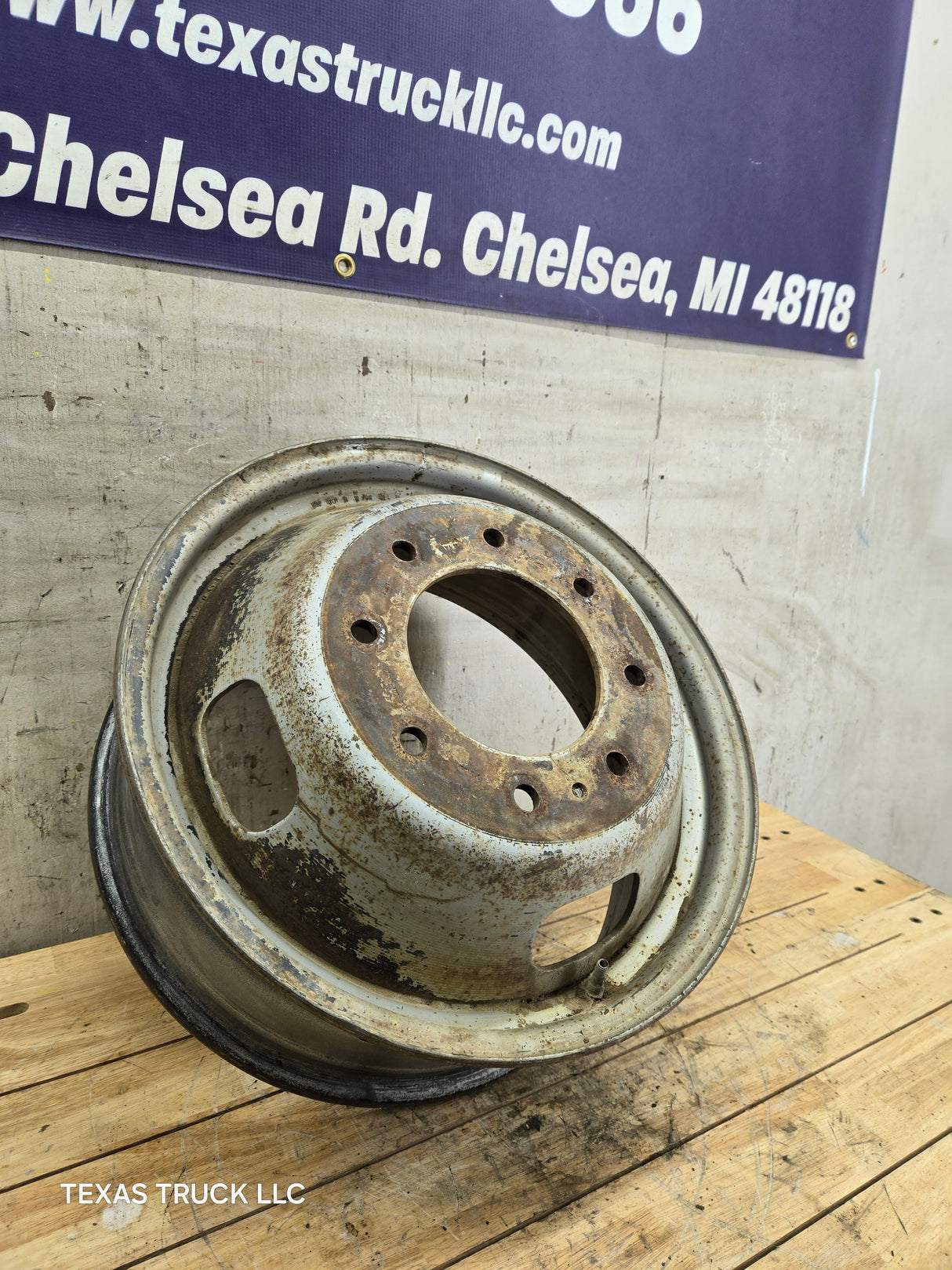 2005-2026 Ford Super Duty F350 Dually Wheel 17" x 6.5 Rim 8 lug