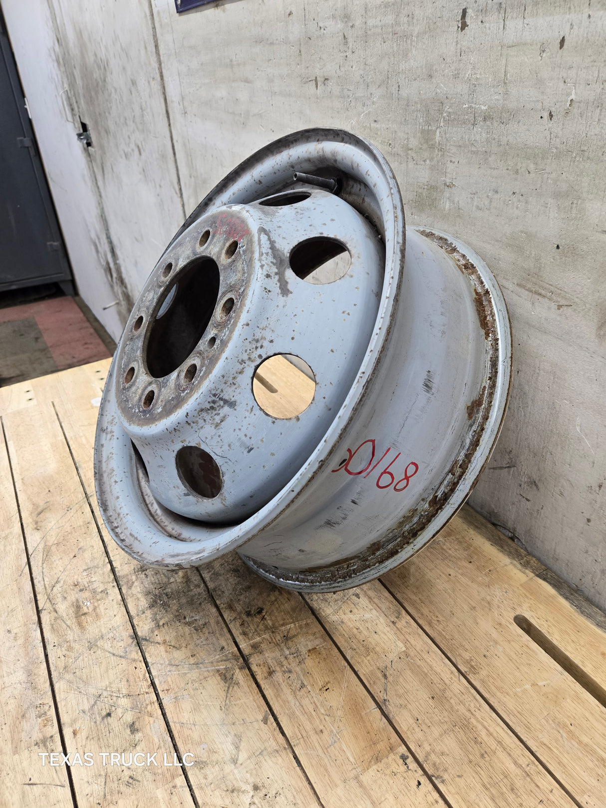 1992-2007 Ford Van E350 8 lug Dually Wheel