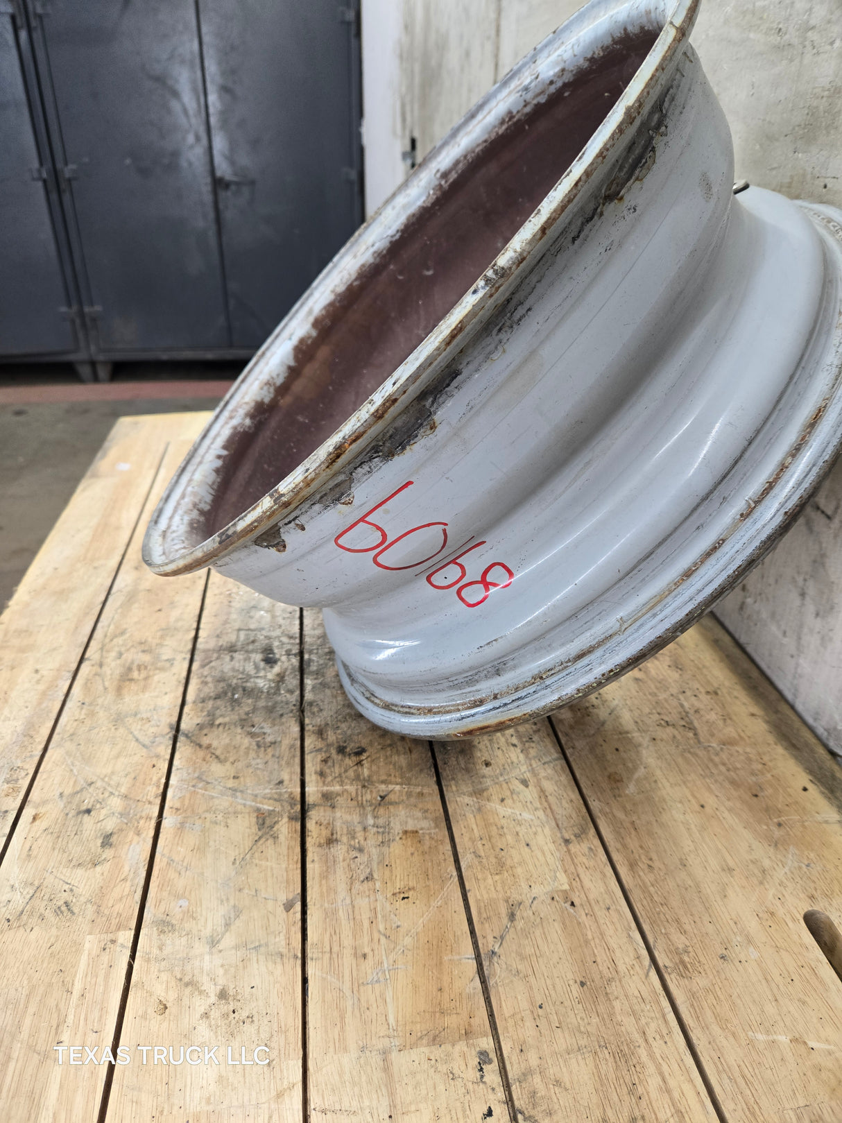 1992-2007 Ford Van E350 8 lug Dually Wheel