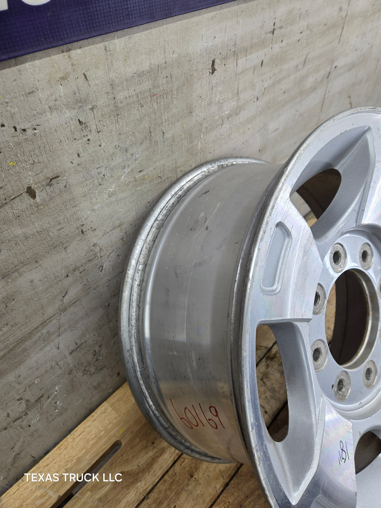 2009-2016 Ford Super Duty F250 F350 18" x 8" Aluminum Wheel 8x170 SRW