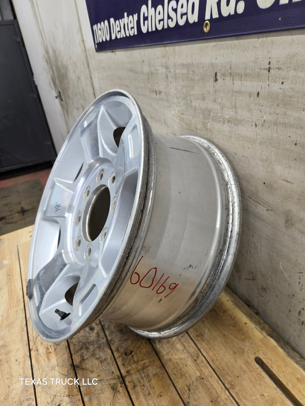 2009-2016 Ford Super Duty F250 F350 18" x 8" Aluminum Wheel 8x170 SRW