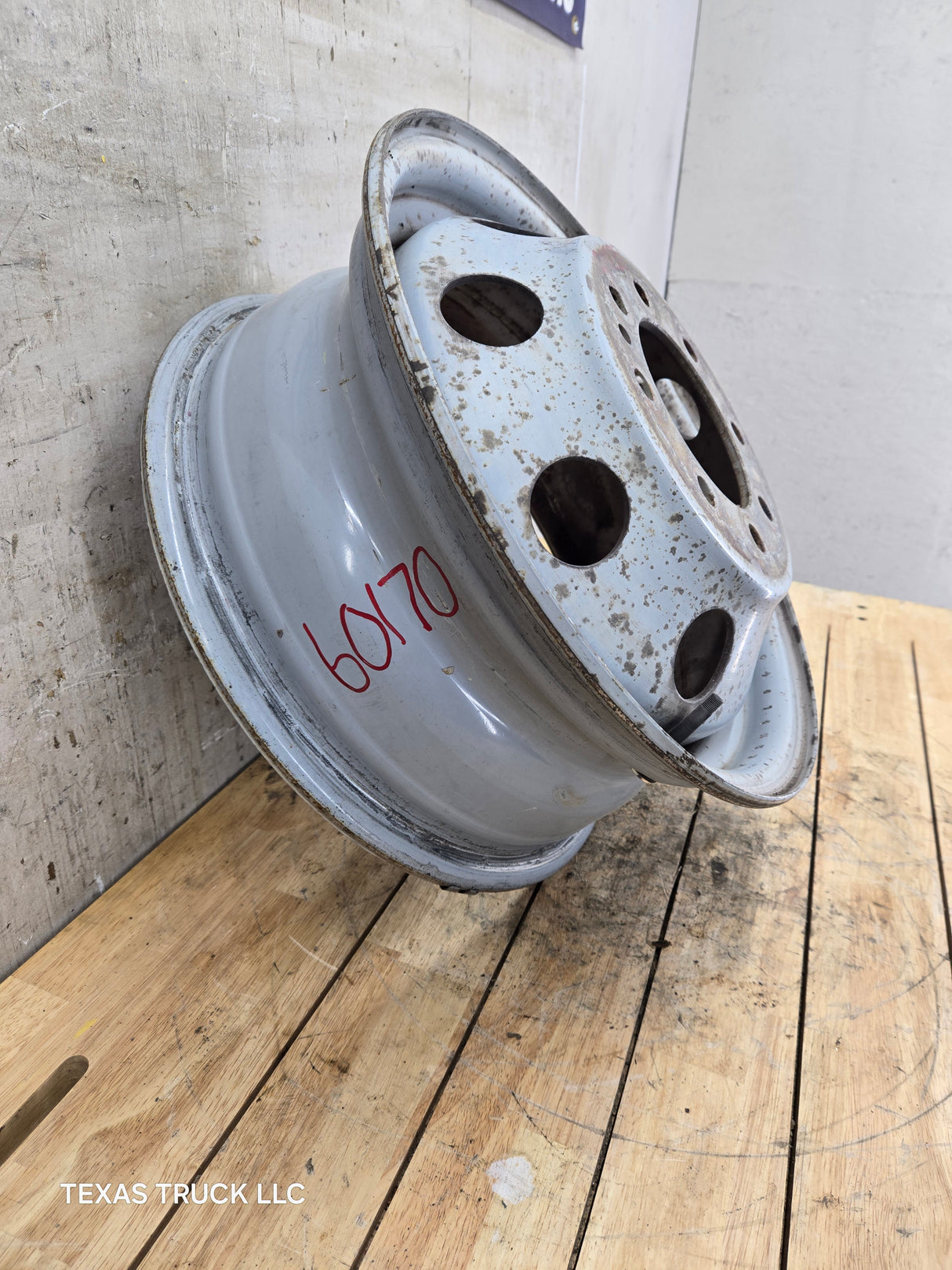 1992-2007 Ford Van E350 8 lug Dually Wheel
