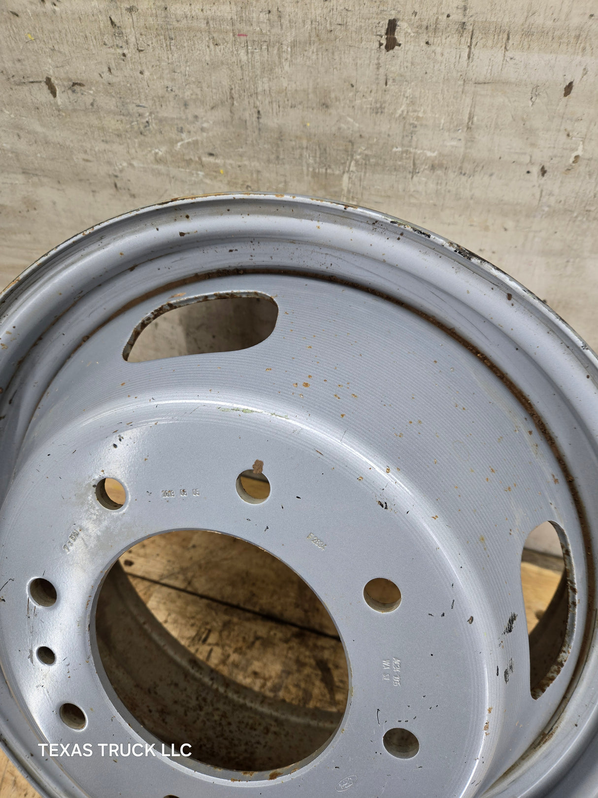 2005-2026 Ford Super Duty F350 Dually Wheel 17" x 6.5 Rim 8 lug
