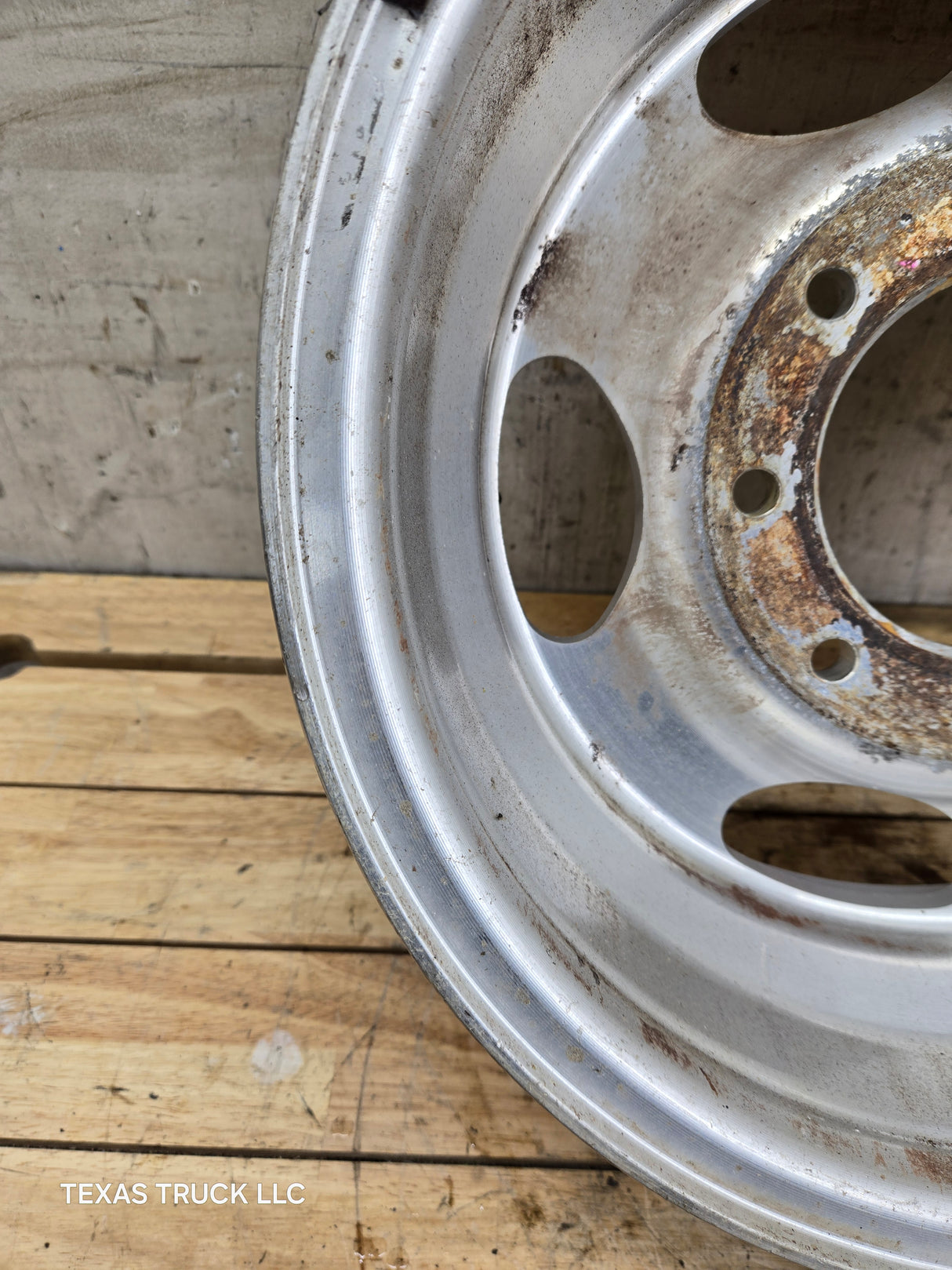 1999-2004 Ford F250 F350 Super Duty Excursion 16" Polished Aluminum Wheel Rim