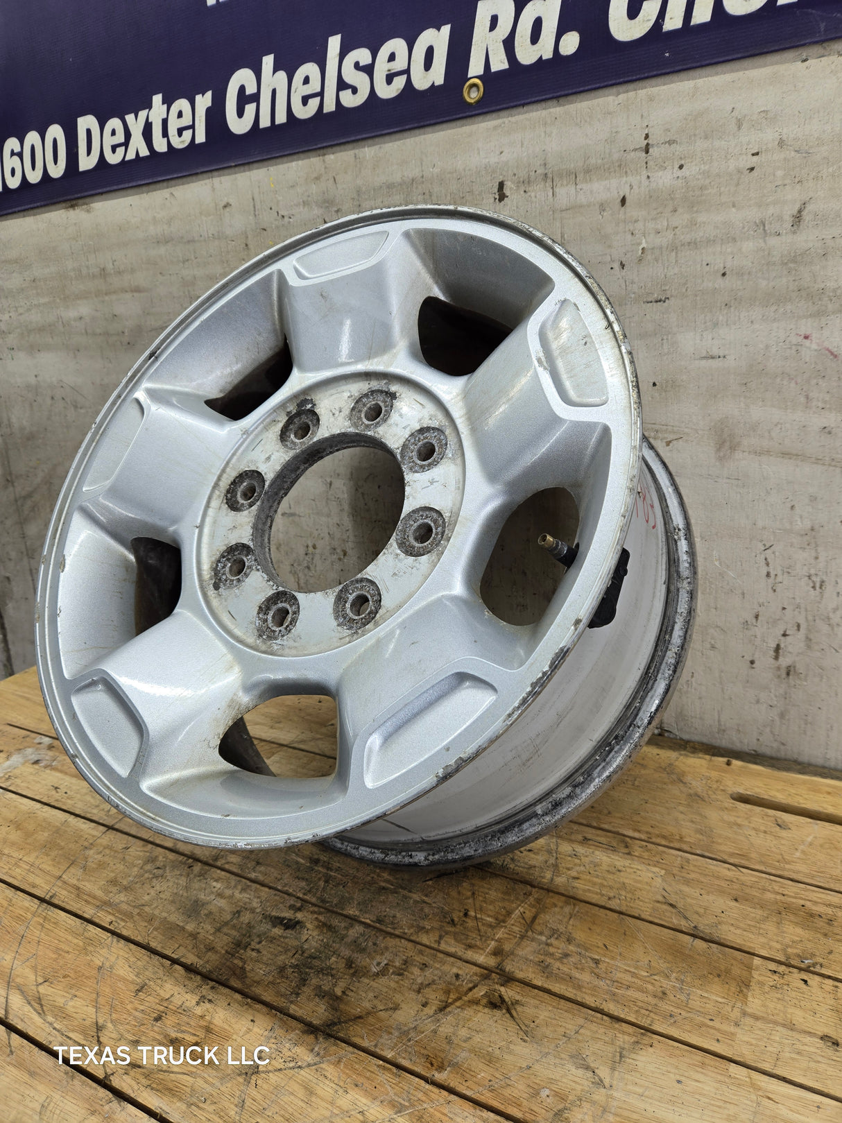2010-2016 Ford Super Duty F250 F350 17" x 7.5" Aluminum Wheel 8x170 SRW