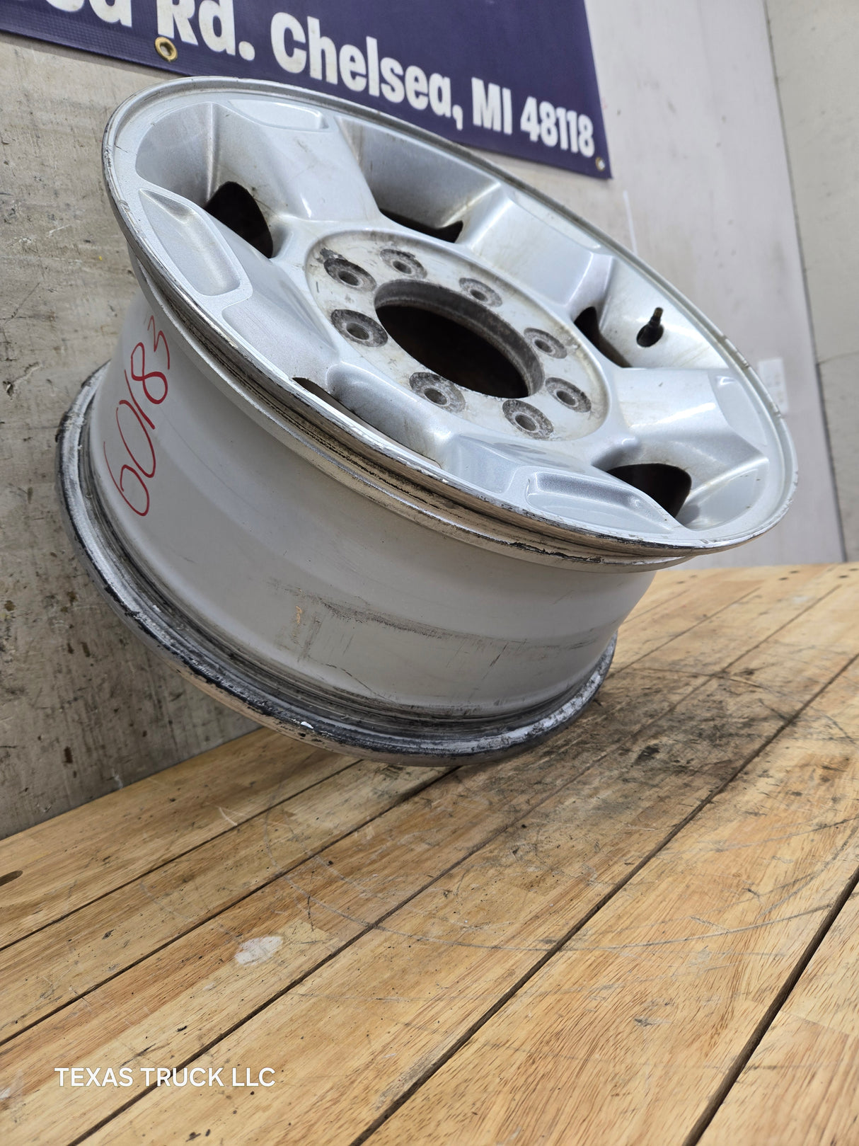 2010-2016 Ford Super Duty F250 F350 17" x 7.5" Aluminum Wheel 8x170 SRW