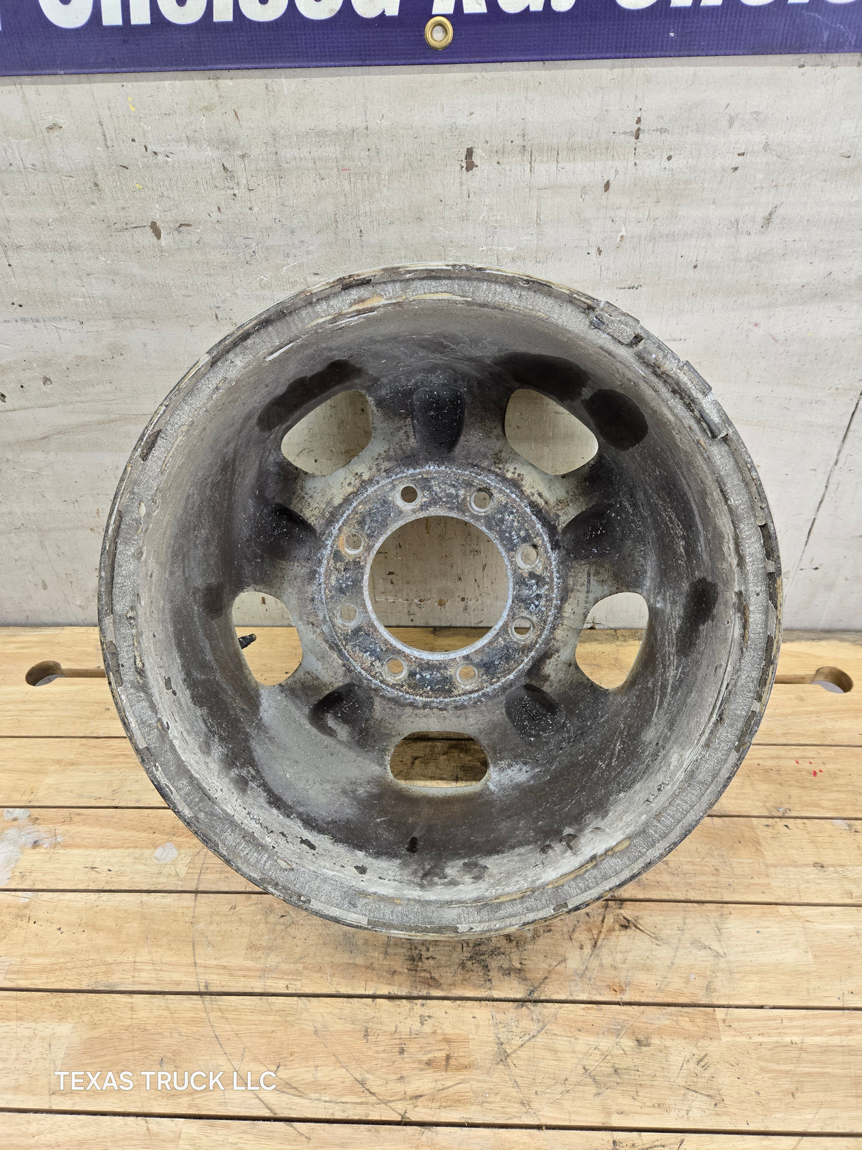 2010-2016 Ford Super Duty F250 F350 17" x 7.5" Aluminum Wheel 8x170 SRW