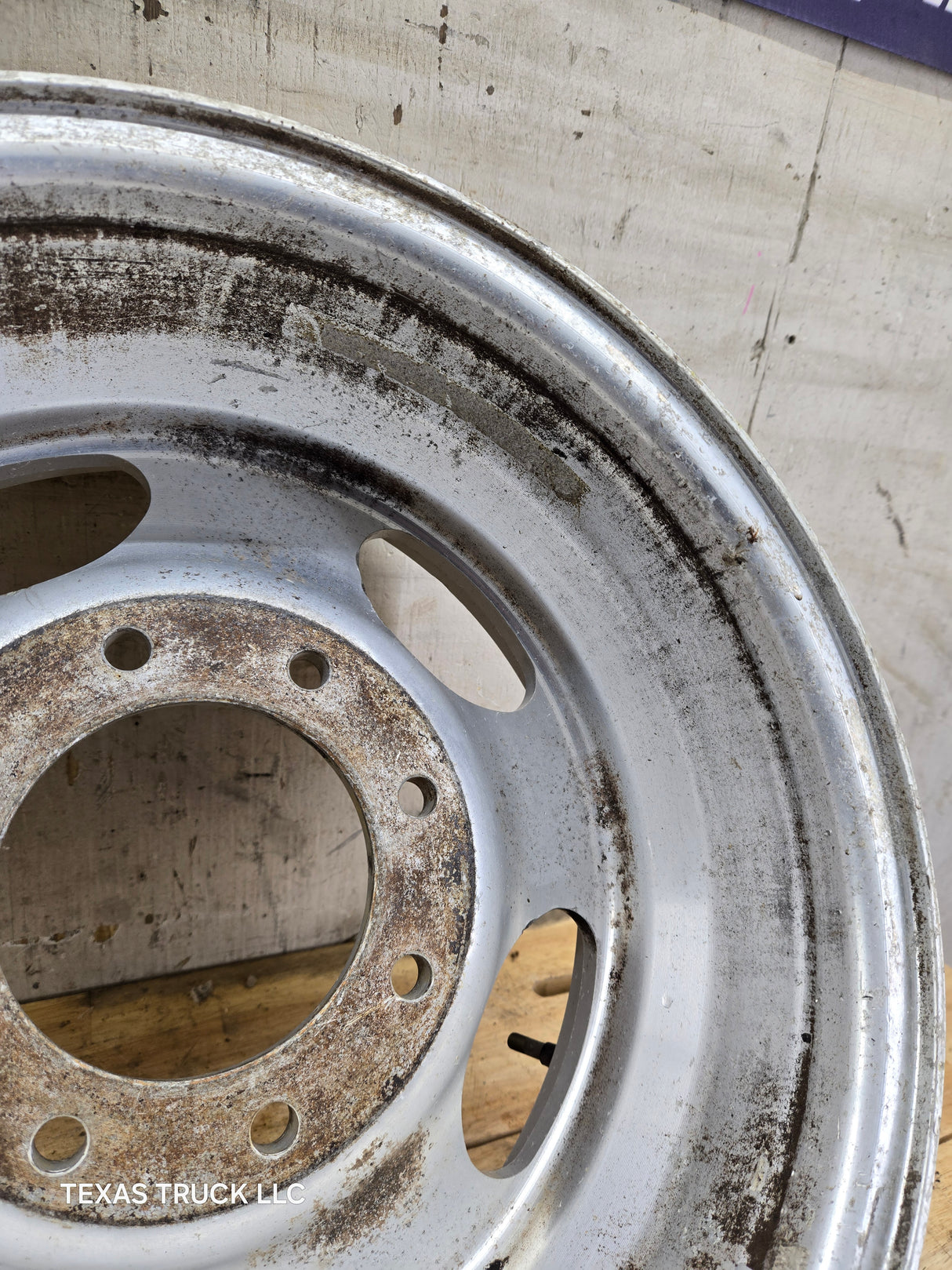 1999-2004 Ford F250 F350 Super Duty Excursion 16" Polished Aluminum Wheel Rim