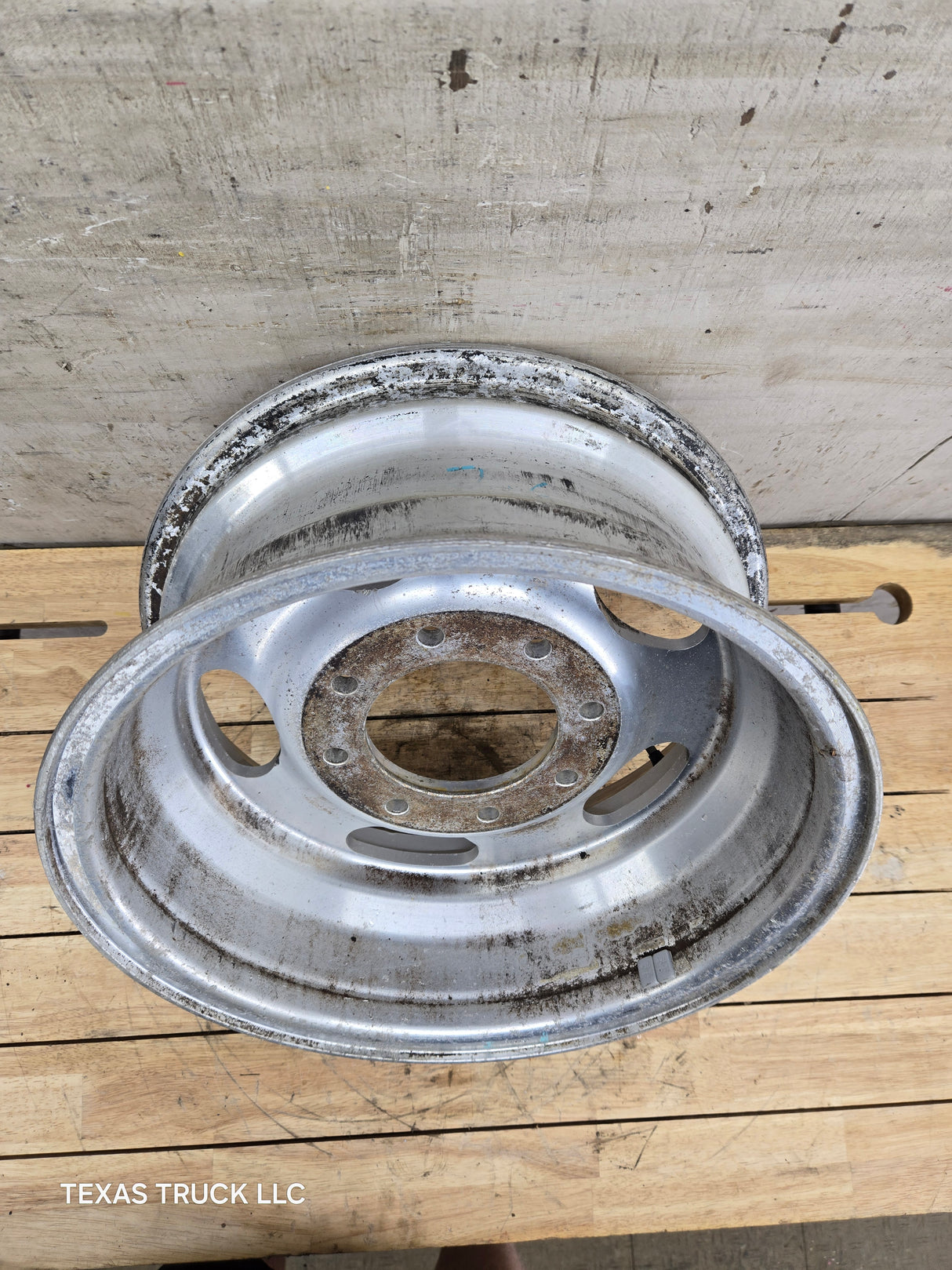 1999-2004 Ford F250 F350 Super Duty Excursion 16" Polished Aluminum Wheel Rim