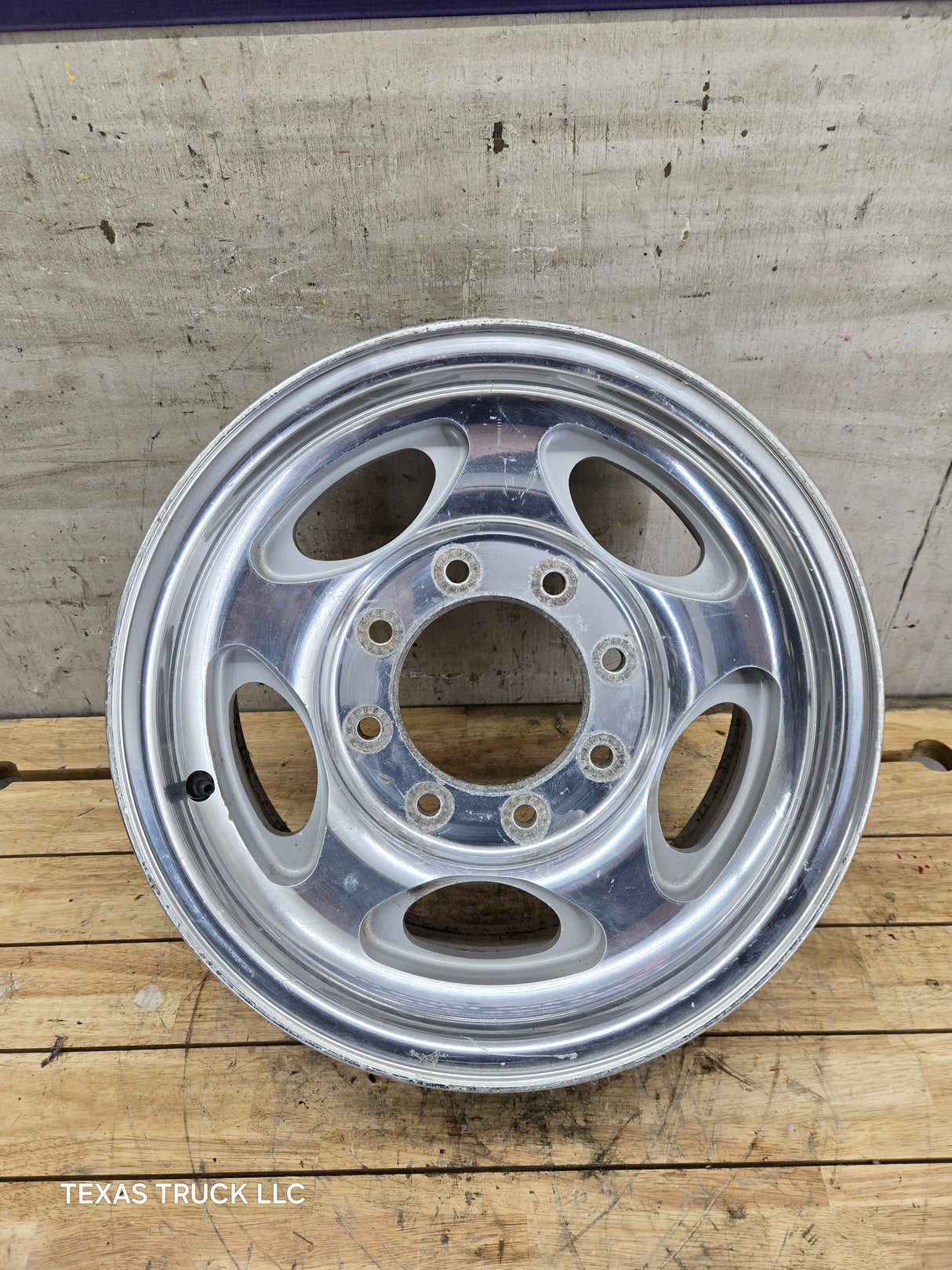 1999-2004 Ford F250 F350 Super Duty Excursion 16" Polished Aluminum Wheel Rim