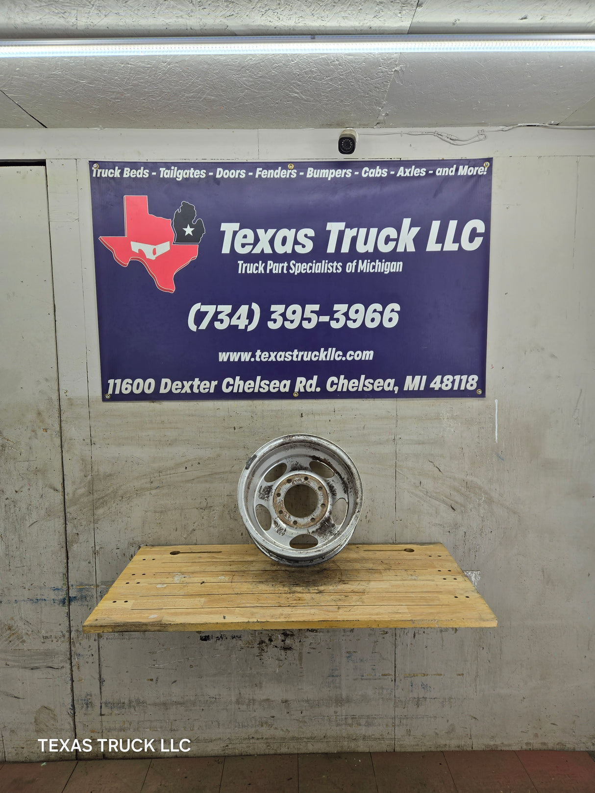 1999-2004 Ford F250 F350 Super Duty Excursion 16" Polished Aluminum Wheel Rim