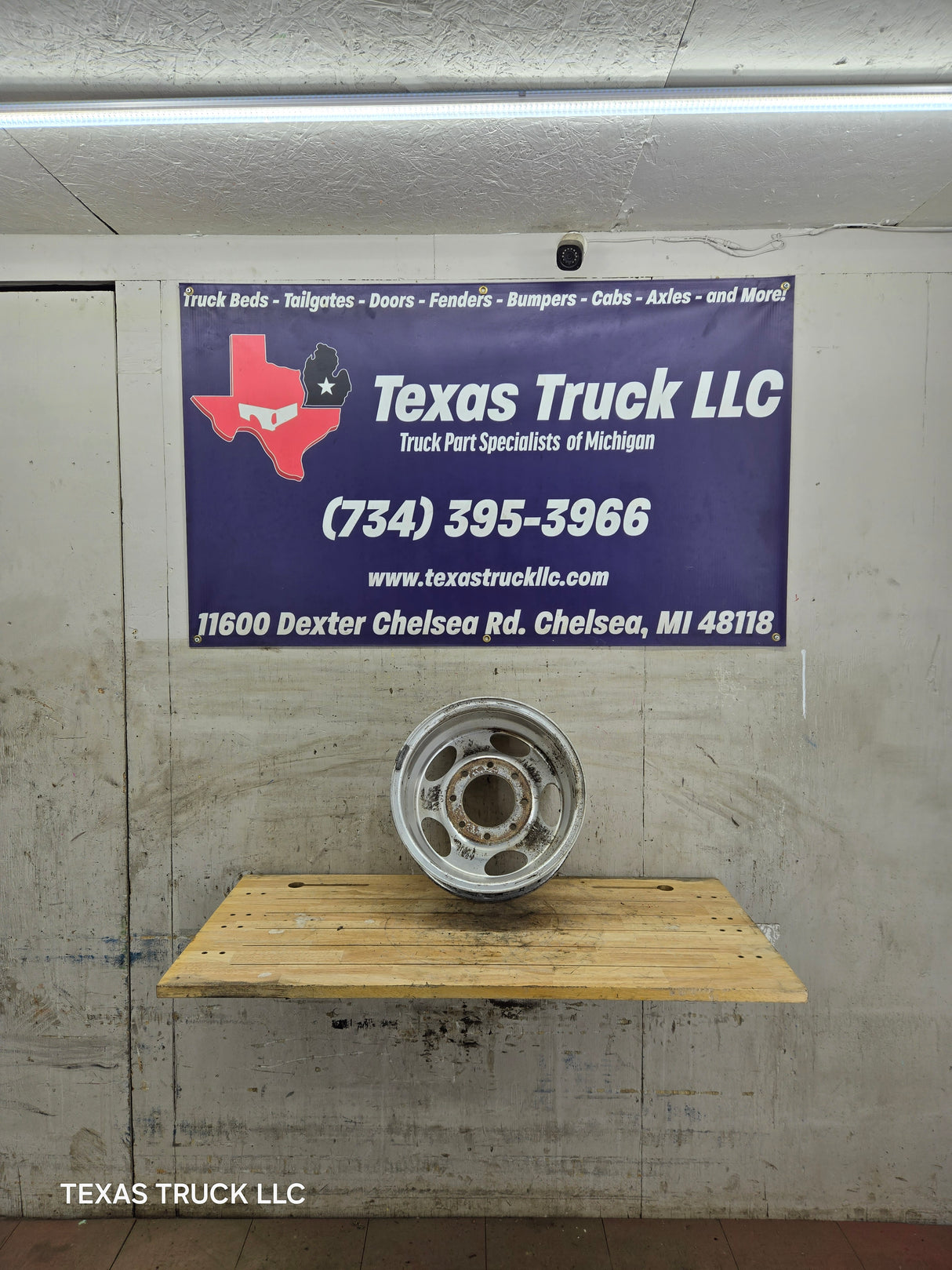 1999-2004 Ford F250 F350 Super Duty Excursion 16" Polished Aluminum Wheel Rim