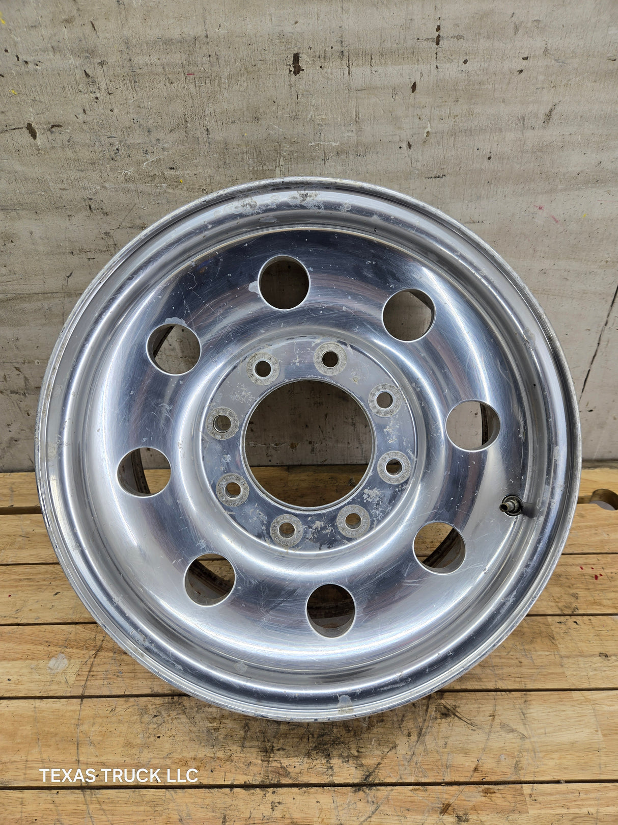 1999-2004 Ford F250 F350 Super Duty Excursion 16" Polished Aluminum Wheel Rim