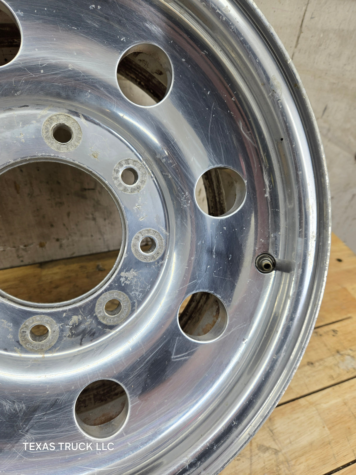 1999-2004 Ford F250 F350 Super Duty Excursion 16" Polished Aluminum Wheel Rim