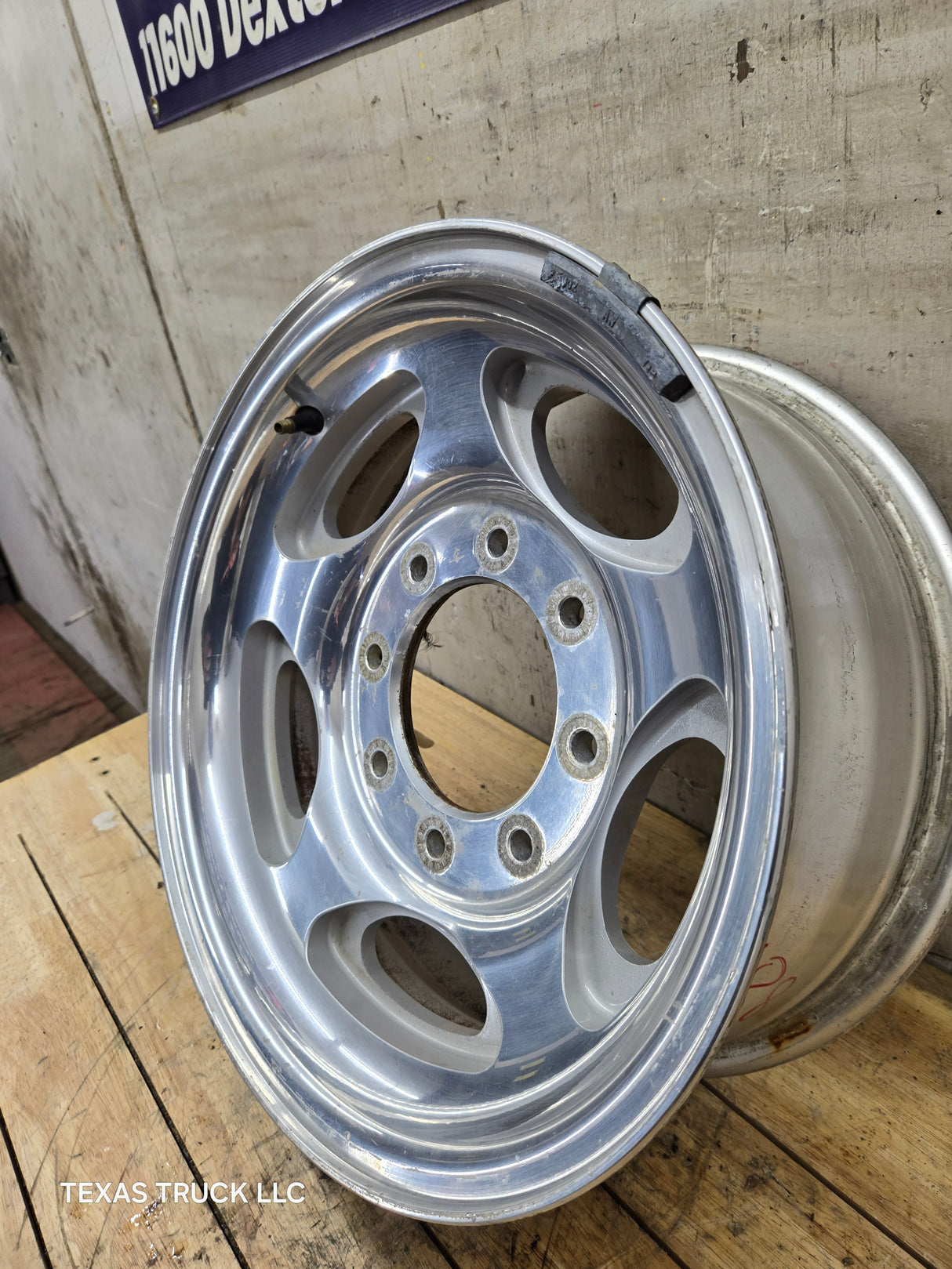 1999-2004 Ford F250 F350 Super Duty Excursion 16" Polished Aluminum Wheel Rim