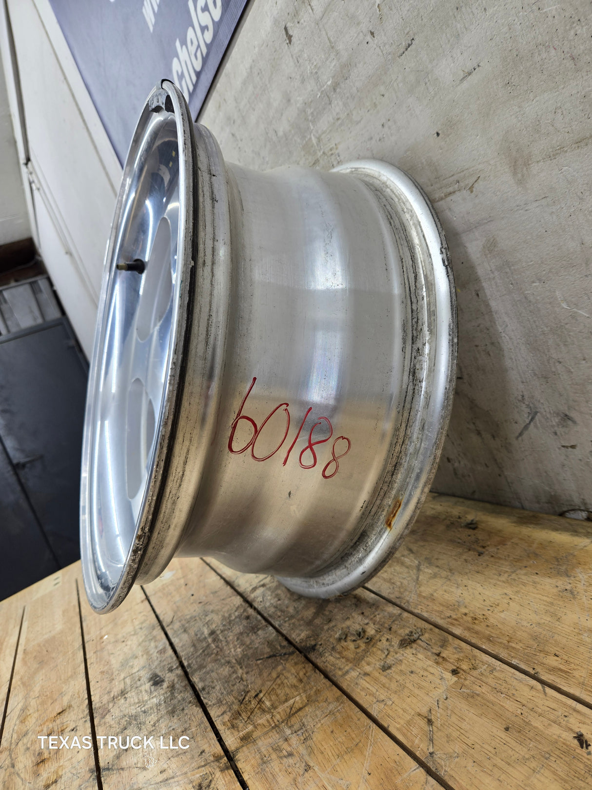 1999-2004 Ford F250 F350 Super Duty Excursion 16" Polished Aluminum Wheel Rim