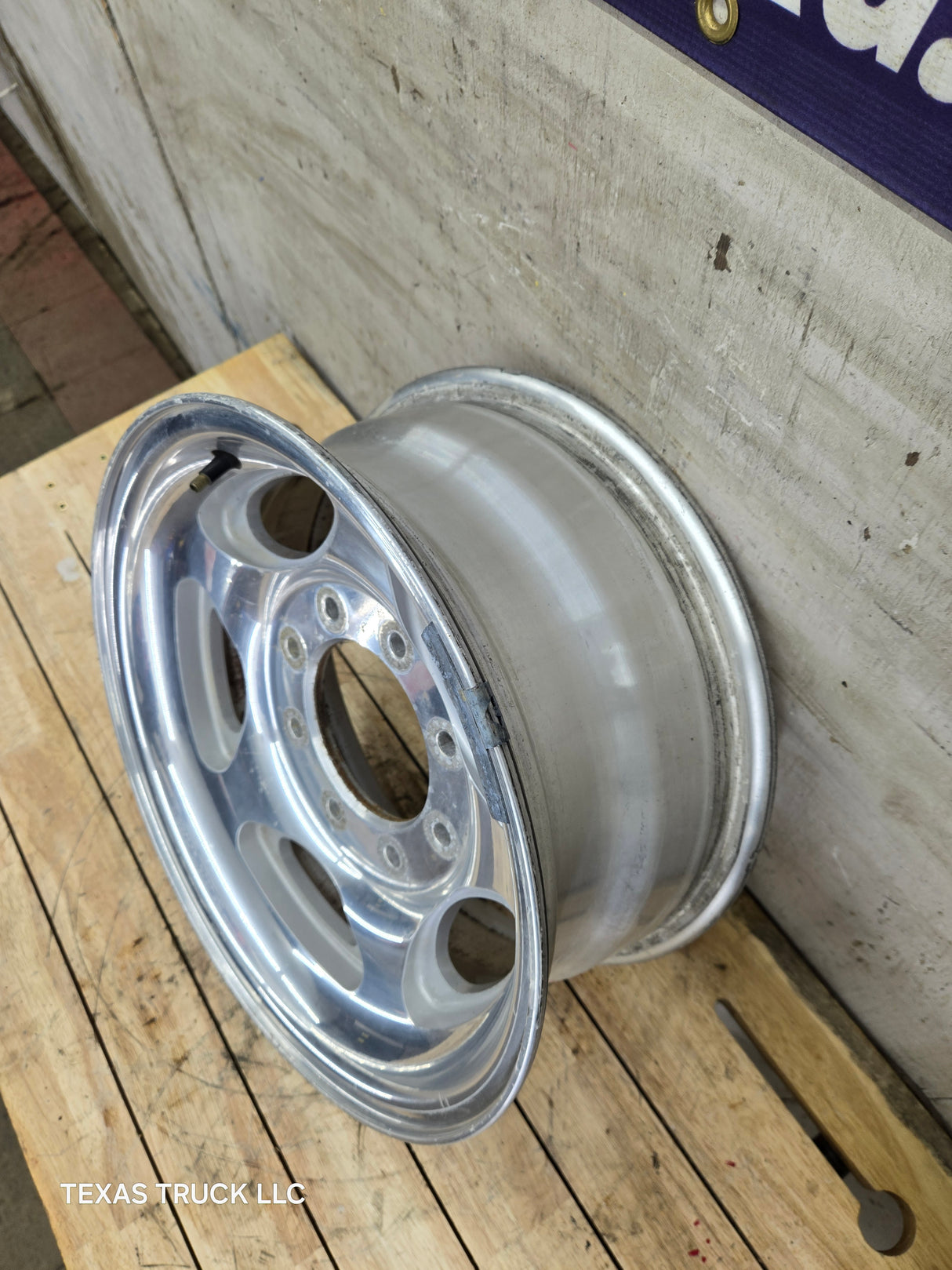 1999-2004 Ford F250 F350 Super Duty Excursion 16" Polished Aluminum Wheel Rim