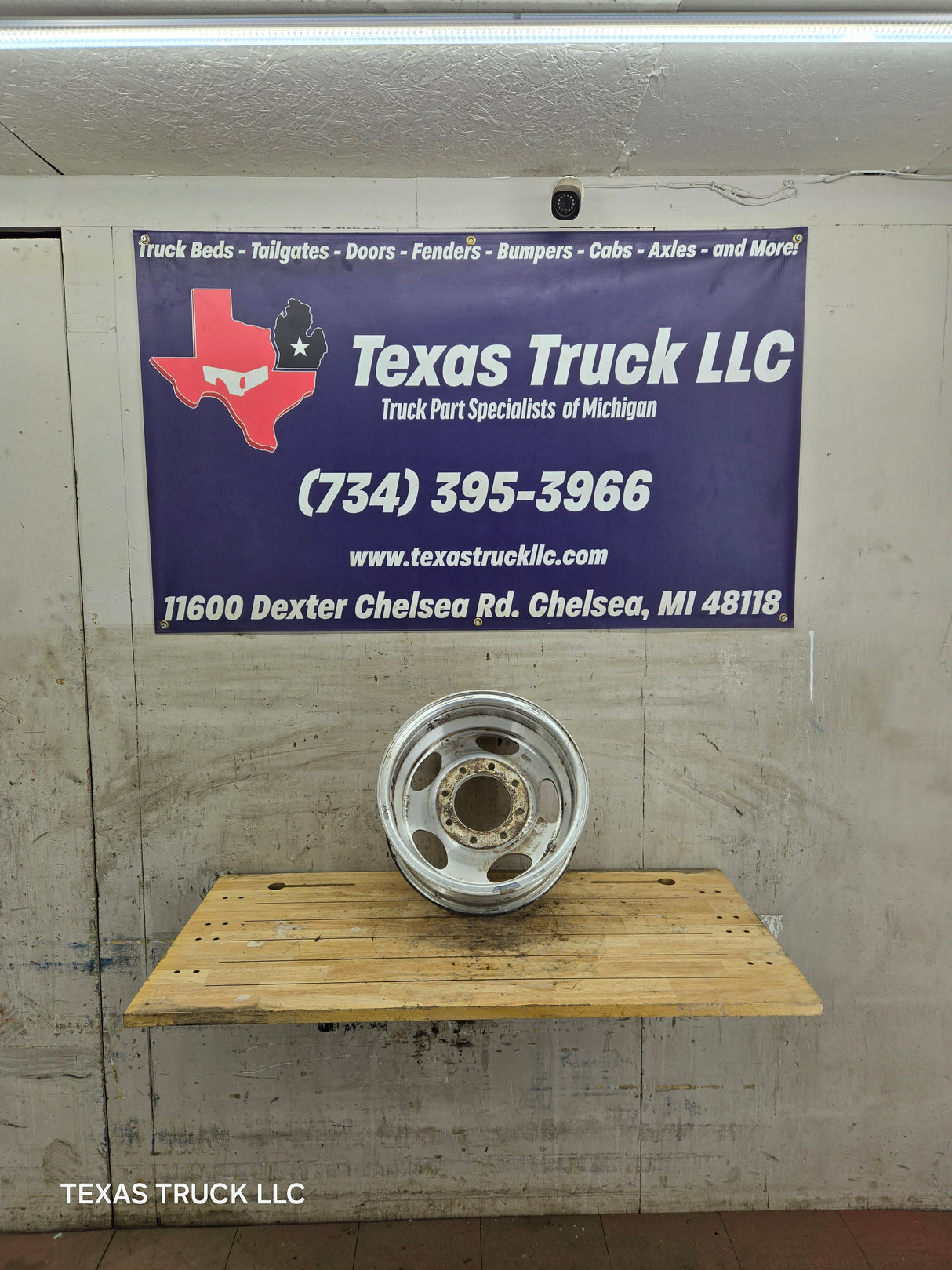 1999-2004 Ford F250 F350 Super Duty Excursion 16" Polished Aluminum Wheel Rim
