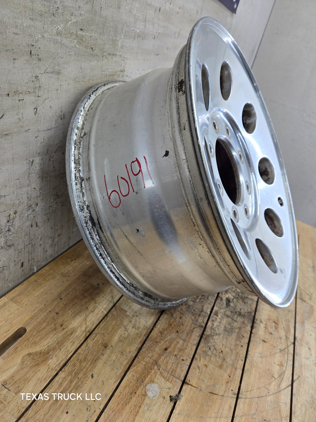 2005-2007 Ford Super Duty F250 F350 17" x 7.5" Aluminum Wheel 8x170 SRW